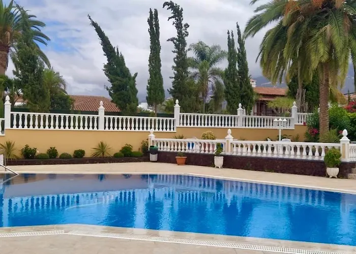 Cocohomes Ikarus Con Jardin *